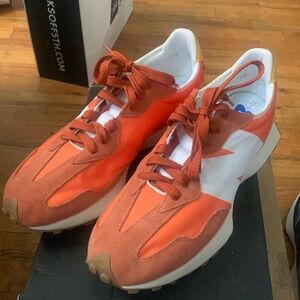 USED EXCELLENT CONDITION NB327 worn 1or2X sz13 QUICK SELL 🫱